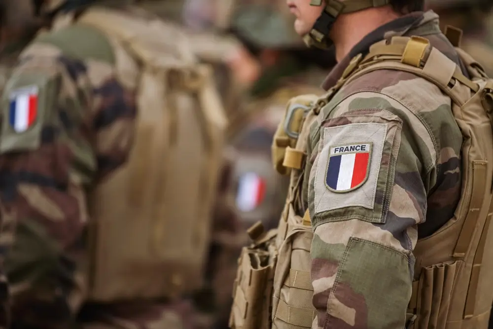 Graphique illustrant la réforme du parcours sous-officier de l'armée de Terre du BSTAT au BM2