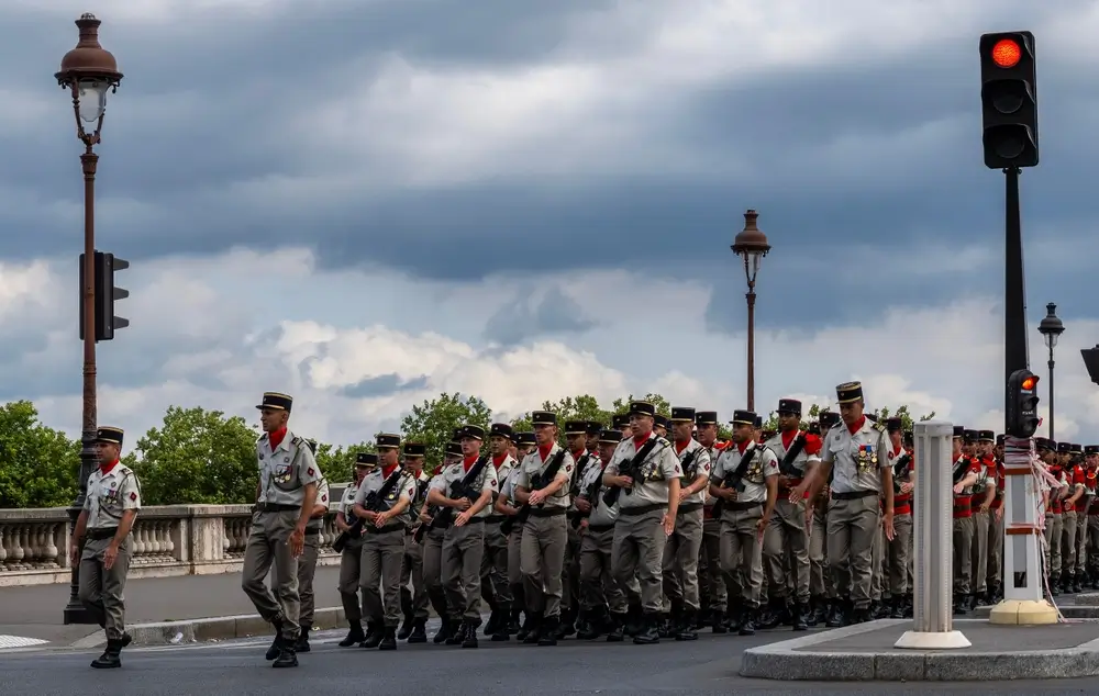 Chants militaires français : histoire, répertoire et traditions