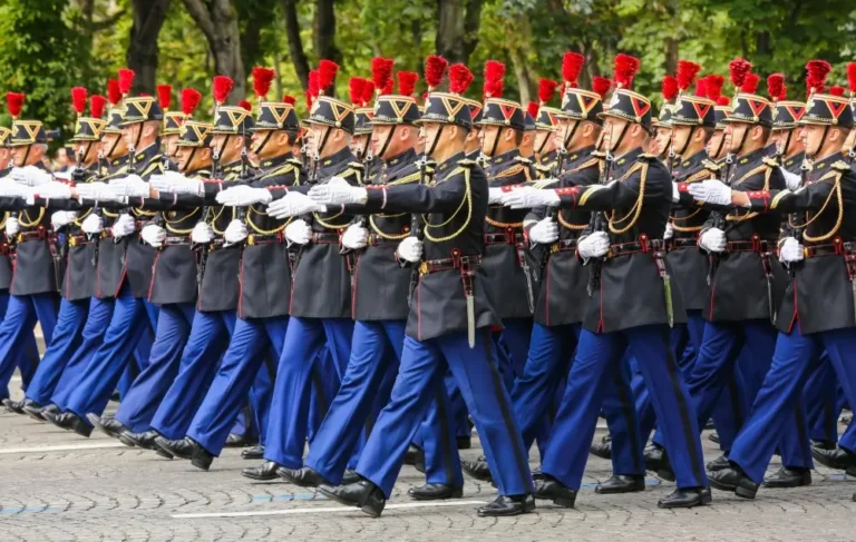 Histoire militaire française : batailles et réformes en 15 siècles